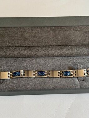 Stainless Steel Blue Carbon Fiber Inlay Polished Bracelet 8.5 Inch